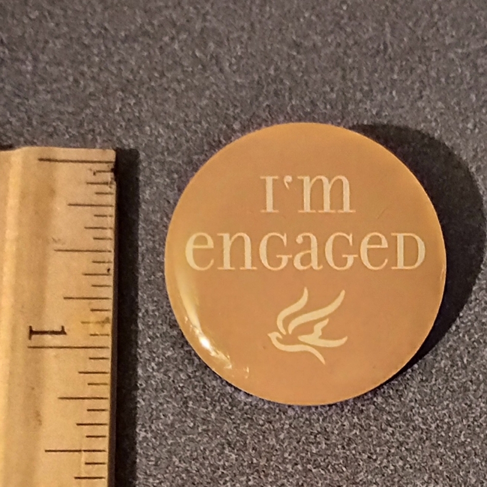 I'm Engaged Flying Dove Vintage Collectible Lapel pin A-2